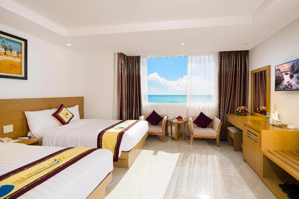 Hotel Majestic Star Nha Trang Exterior foto
